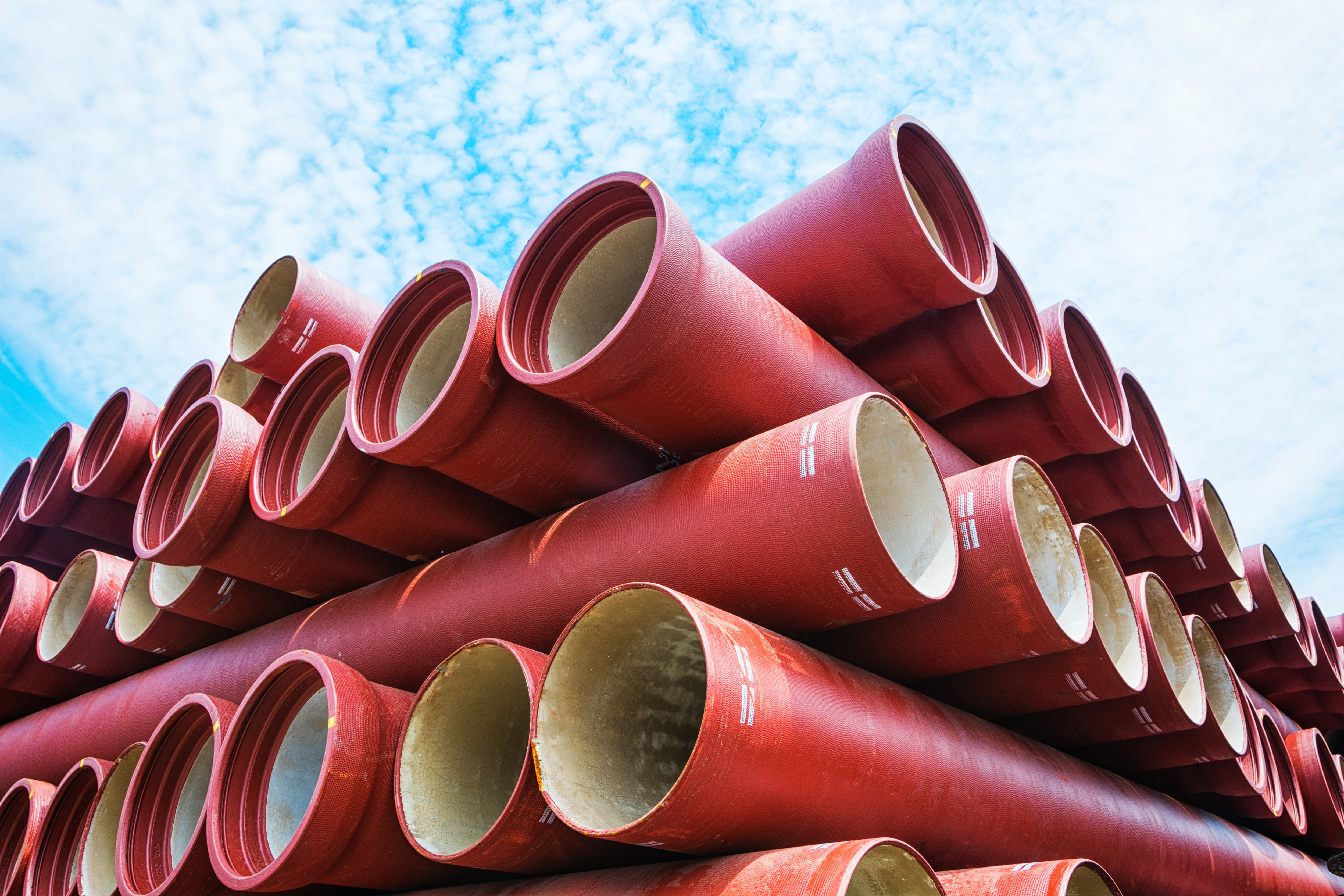 Different Types of Pipes and Their Applications 